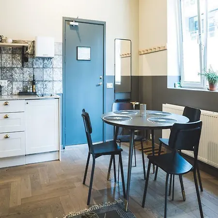 The Swan House - * Reykjavik