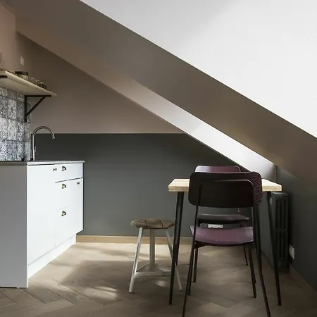 The Swan House -